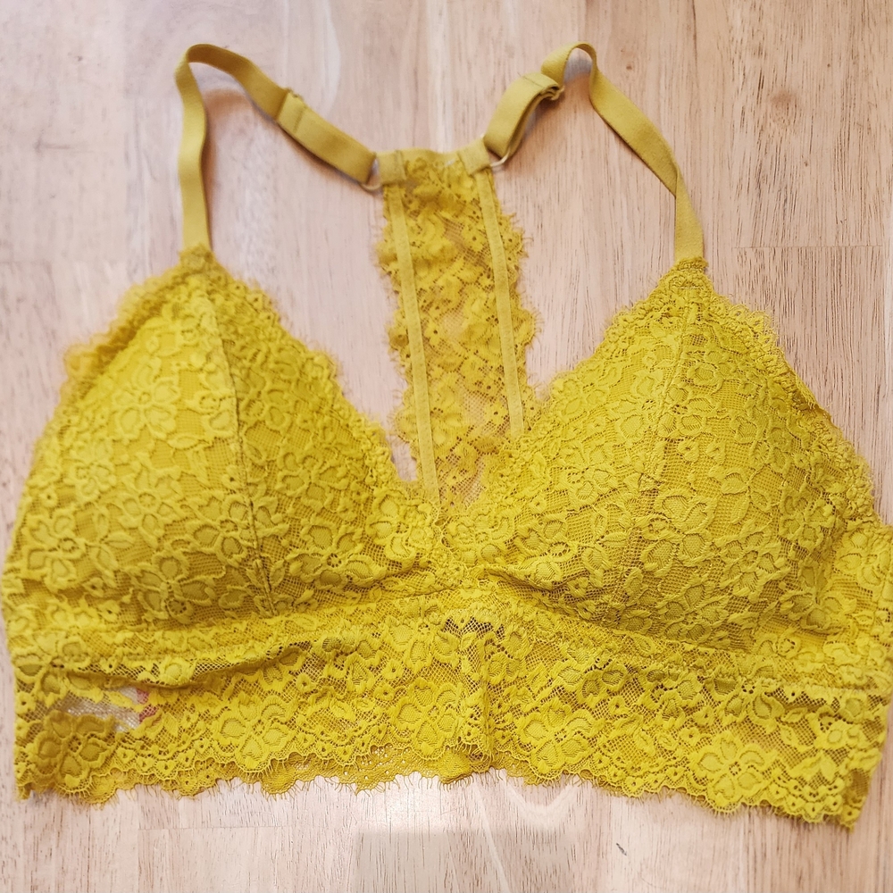 NWOT Goldenrod Yellow Lace Bralette Size XL